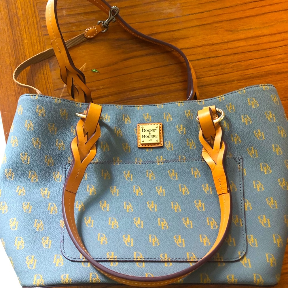 Dooney & Burke purse, never used